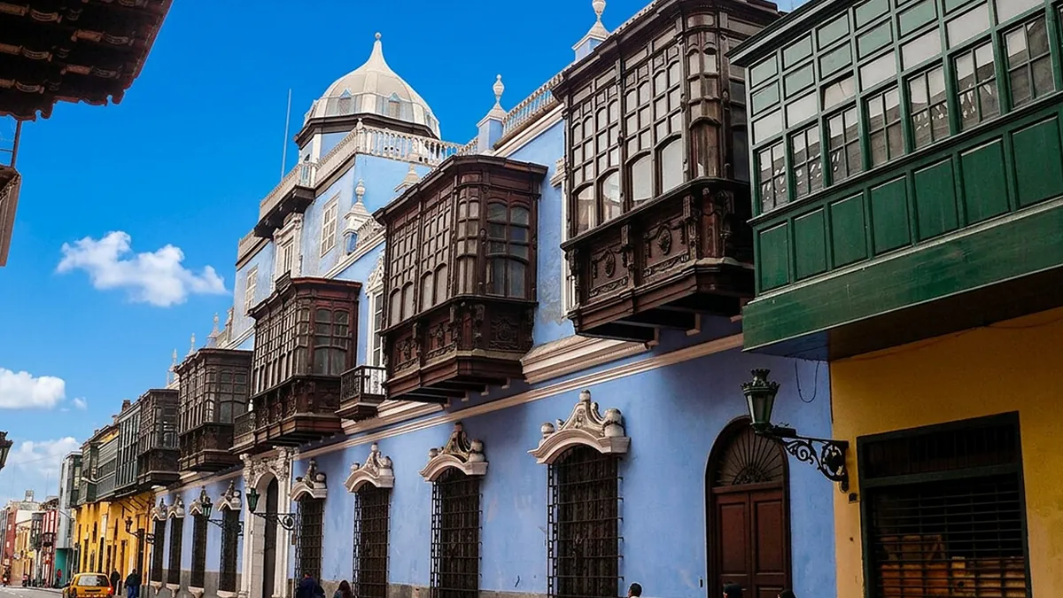 Lima, destino del viaje en bus desde Arequipa con Cruz del Sur
